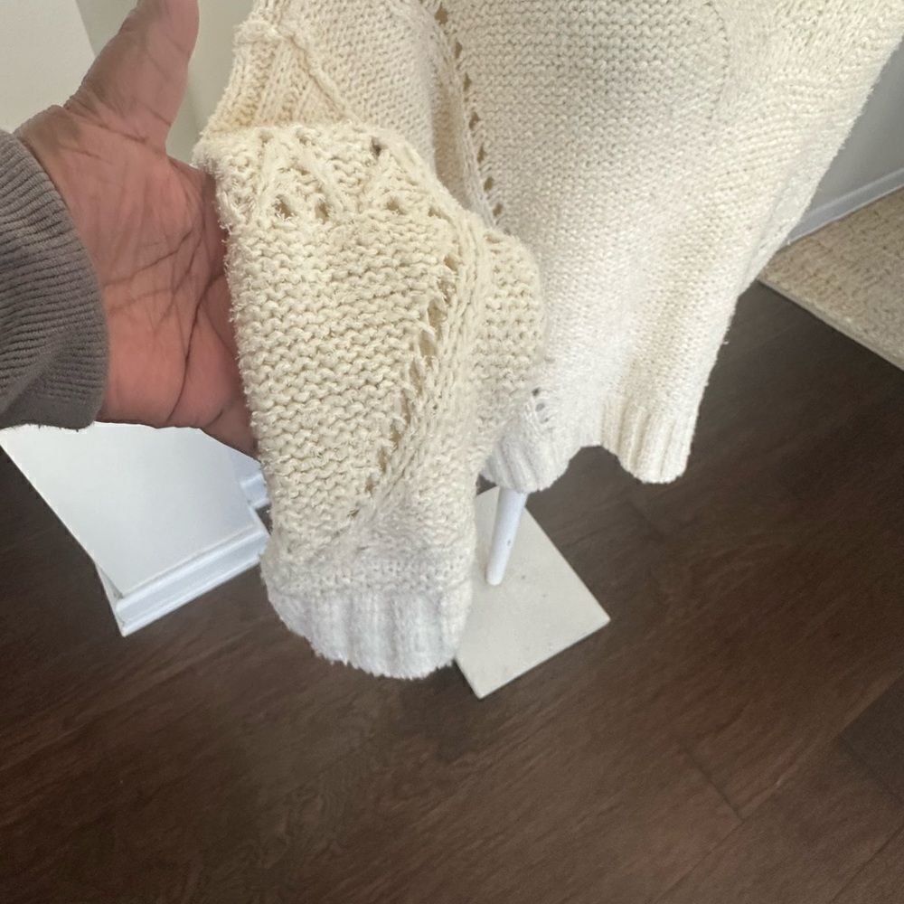 Anthropologie Pilcro Marla Ivory V-Neck Cropped Oversized Sweater XS-M - Picture 5 of 9